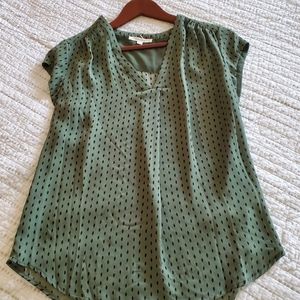 fun2fun Lillian V-Neck Blouse - Medium